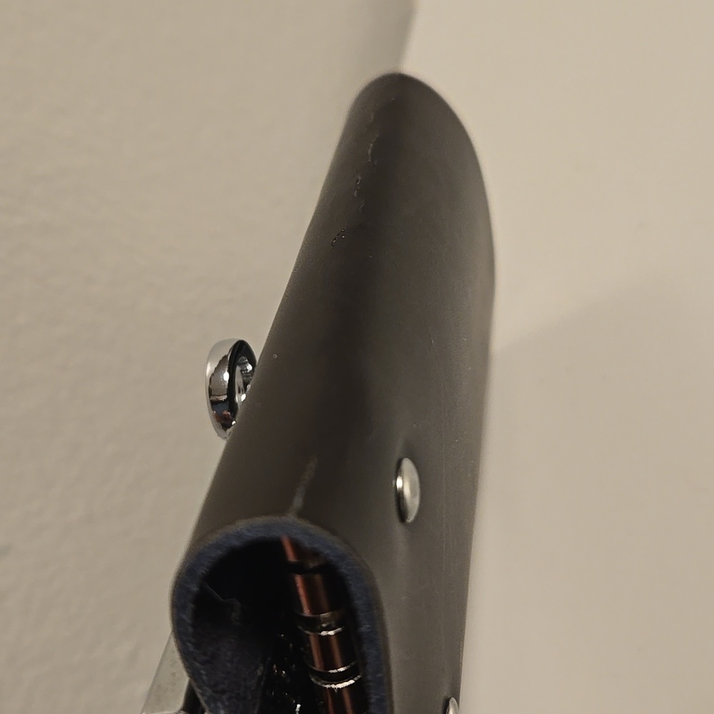 Salvatore Ferragamo Authentic Keyholder Black Leather - Picture 7 of 8